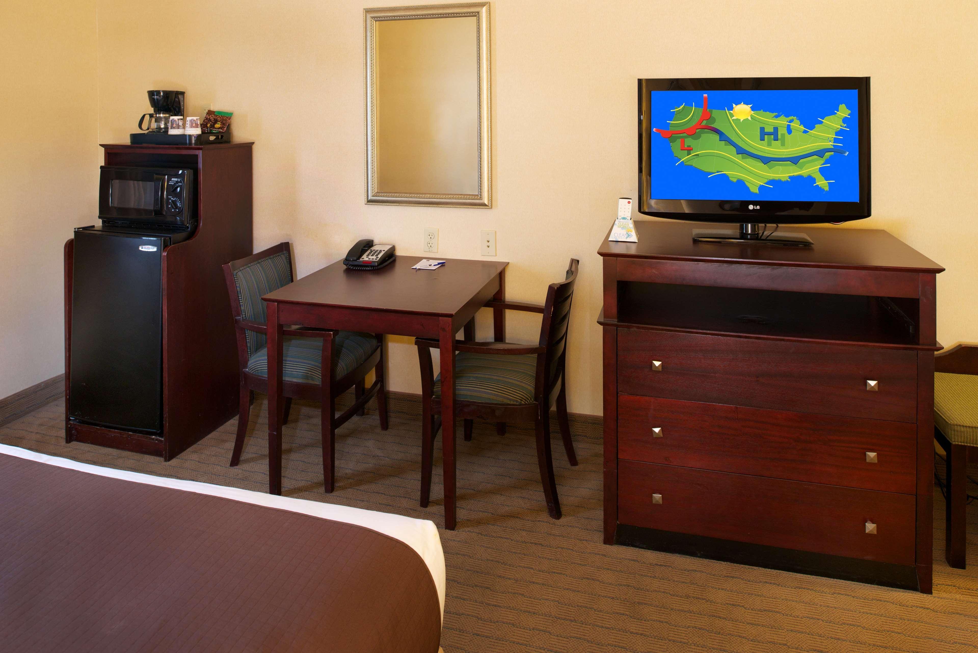 Holiday Inn Express & Suites - Williamstown - Glassboro By Ihg Exterior foto